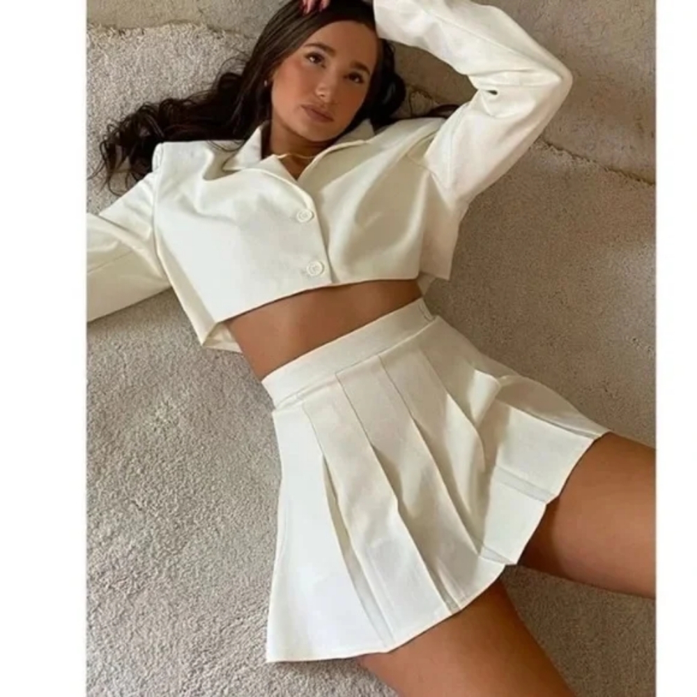 Danielle Bernstein Tennis Herringbone Twill Skort in Taupe